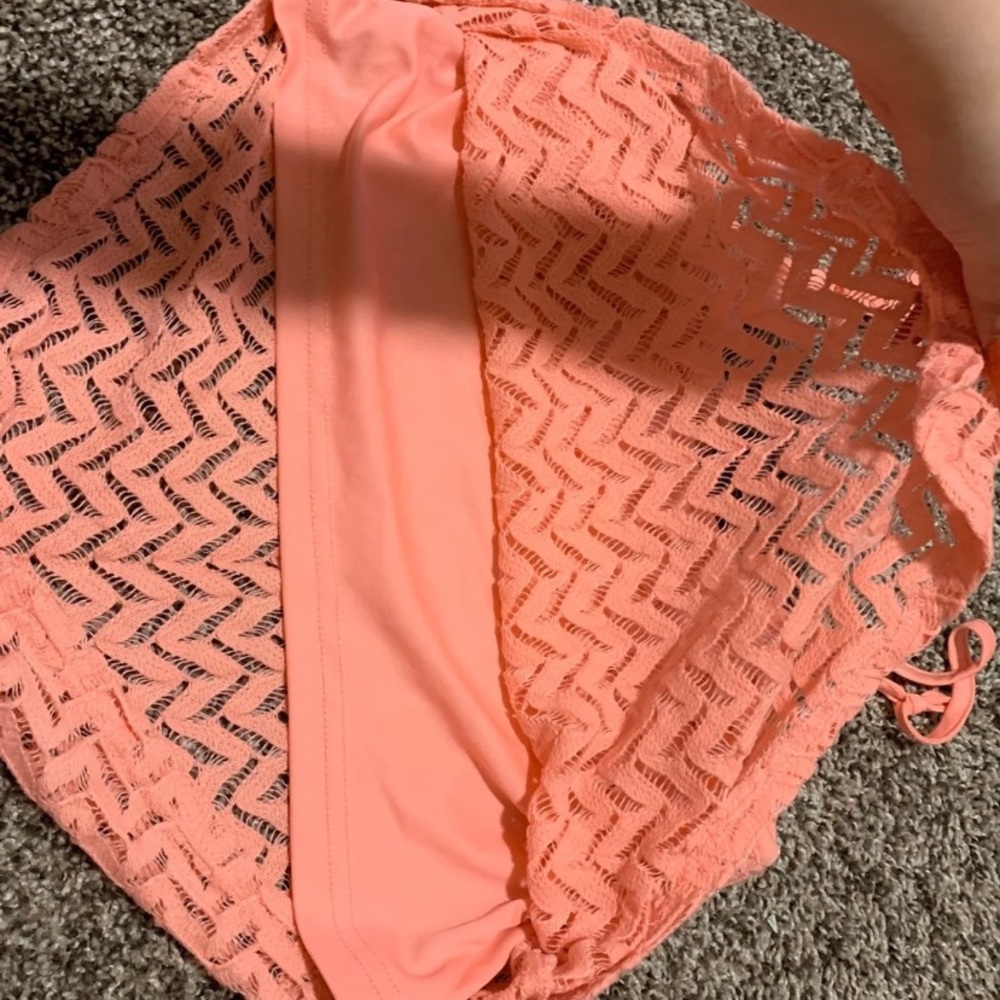 rue21 laced crop top